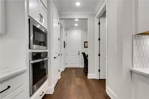 2340 Windsor Blfs Dr, Cumming, GA 30041 - Photo 12