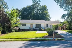 1416 N Druid Hills Rd NE, Atlanta, GA 30319 - Photo 2