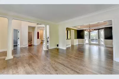5715 N Hillbrooke Trace, Johns Creek, GA 30005 - Photo 10