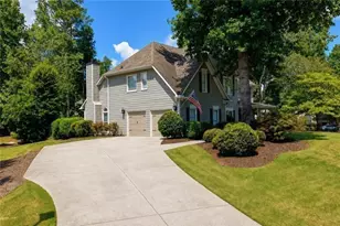 5715 N Hillbrooke Trace, Johns Creek, GA 30005 - Photo 4