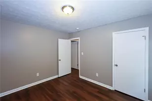 7362 Penland Dr, Riverdale, GA 30296 - Photo 14