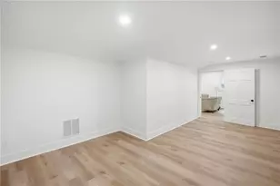 2433 Helmsdale Dr NE, Atlanta, GA 30345 - Photo 52