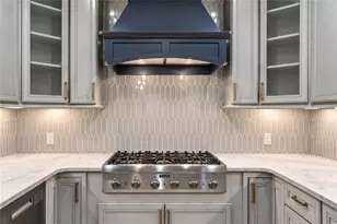 2233 Peachtree Rd NE, Atlanta, GA 30309 - Photo 14