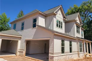 2086 Cleveland Ct, Jefferson, GA 30549 - Photo 2