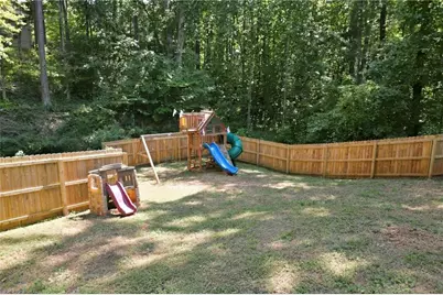 1003 Queensbury Run, Acworth, GA 30102 - Photo 32