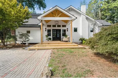 1038 W Atlanta Street SE, Marietta, GA 30060 - Photo 1