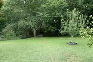 745 Huntingdon Dr, Jonesboro, GA 30236 - Photo 2