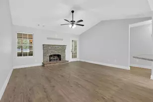 3710 Silver Hill Cir, Gainesville, GA 30507 - Photo 12