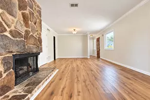 1330 Ridgecrest Ln SE, Smyrna, GA 30080 - Photo 4