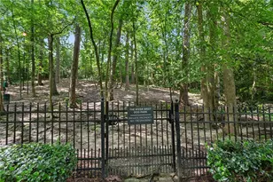 1207 River Green Dr NW, Atlanta, GA 30327 - Photo 14