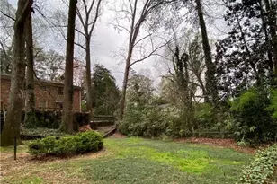 2073 E Roxboro Rd NE, Brookhaven, GA 30324 - Photo 16