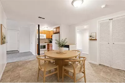 2073 E Roxboro Road NE #B, Brookhaven, GA 30324 - Photo 6