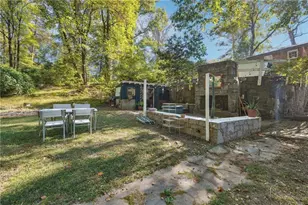 2073 E Roxboro Rd NE, Brookhaven, GA 30324 - Photo 14