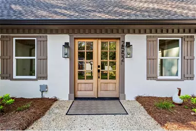 2552 Holly Creek Drive NE, Marietta, GA 30062 - Photo 4