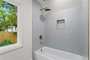 2552 Holly Creek Dr NE, Marietta, GA 30062 - Photo 36