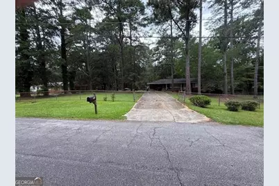 856 Virginia Court SE, Conyers, GA 30094 - Photo 2