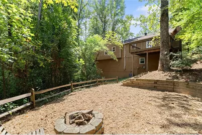 4916 Hawk Trail NE, Marietta, GA 30066 - Photo 14