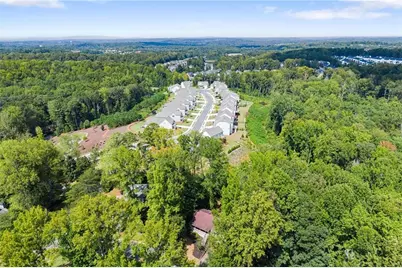 4916 Hawk Trail NE, Marietta, GA 30066 - Photo 8