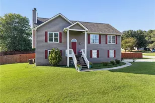 652 Thorn Brook Ridge, Bethlehem, GA 30620 - Photo 2