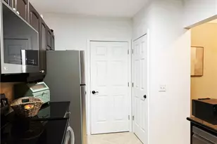 3334 Peachtree Rd NE, Atlanta, GA 30326 - Photo 4