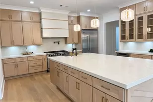 6222 Bridgewood Dr, Buford, GA 30518 - Photo 14