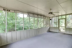 766 Chesterfield Dr, Lawrenceville, GA 30044 - Photo 34