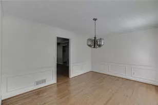 766 Chesterfield Dr, Lawrenceville, GA 30044 - Photo 12