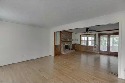 766 Chesterfield Drive, Lawrenceville, GA 30044 - Photo 6