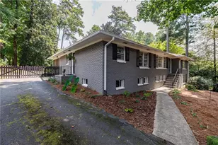119 Rhodes Dr, Marietta, GA 30068 - Photo 2
