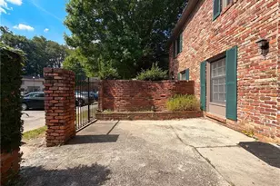 3079 Colonial Way, Atlanta, GA 30341 - Photo 4
