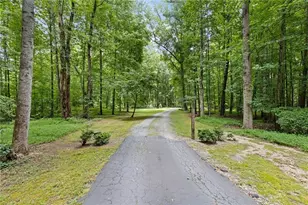 1555 Maple Ridge Dr, Loganville, GA 30052 - Photo 34