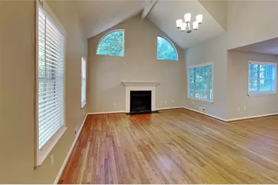 1009 Cobb Place Manor Drive, Marietta, GA 30066 - Photo 2