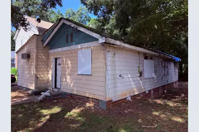 984 Sims Avenue NW, Atlanta, GA 30318 - Photo 2