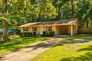 3766 Renee Cir, Gainesville, GA 30507 - Photo 2
