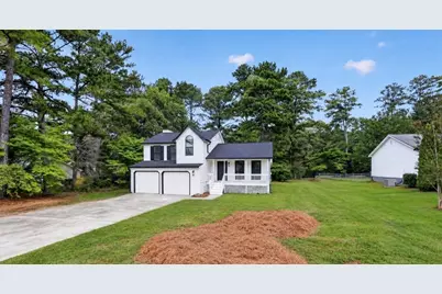 1307 Heritage Court, Hampton, GA 30228 - Photo 2