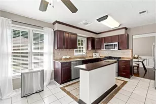 8965 Club River Dr, Roswell, GA 30076 - Photo 12