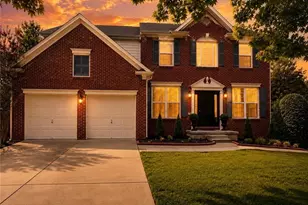 653 Prada Ct, Lawrenceville, GA 30043 - Photo 2