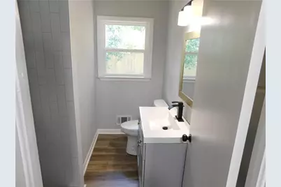 195 W Lake Drive NW, Atlanta, GA 30314 - Photo 16