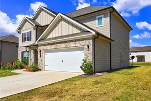 188 Blue Iris Ct, Winder, GA 30680 - Photo 2