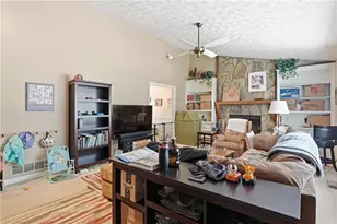 5045 Ravenwood Dr, Marietta, GA 30066 - Photo 8