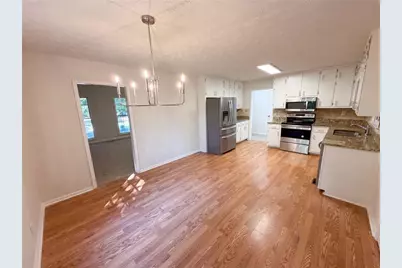 1825 Marsh Creek Drive, Lawrenceville, GA 30043 - Photo 6