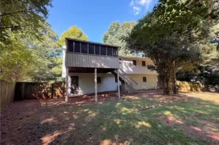 1825 Marsh Creek Dr, Lawrenceville, GA 30043 - Photo 32