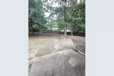 817 Forest Path, Stone Mountain, GA 30088 - Photo 16