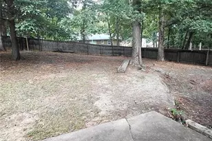 817 Forest Path, Stone Mountain, GA 30088 - Photo 16