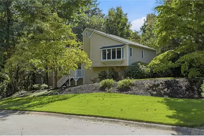 2741 Sudbury Trace, Marietta, GA 30062 - Photo 2