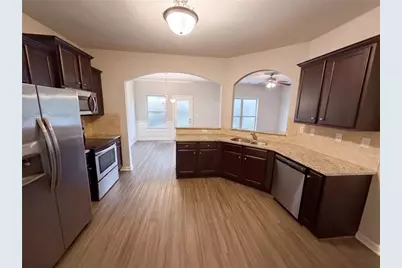4473 Ravenwood Drive, Union City, GA 30291 - Photo 2