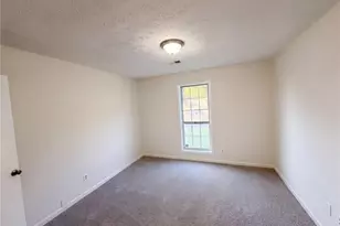 2119 Crystal Lake Dr, Lawrenceville, GA 30044 - Photo 14