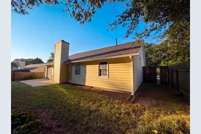 2119 Crystal Lake Drive, Lawrenceville, GA 30044 - Photo 28