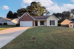 2119 Crystal Lake Dr, Lawrenceville, GA 30044 - Photo 1