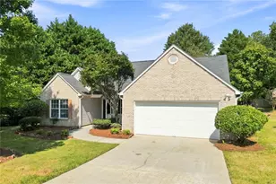 4293 Parks Ridge Dr SW, Snellville, GA 30039 - Photo 2